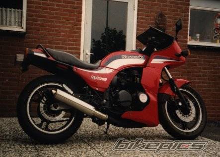 1985 KAWASAKI GPZ 750 | Picture 43995 motorcycle photo