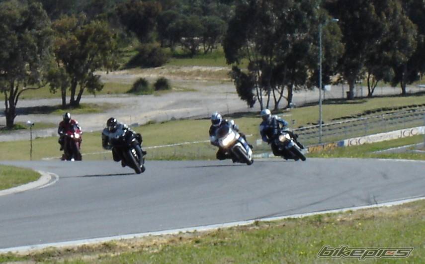 2001 KAWASAKI ZR 7 | Picture 440127 motorcycle photo