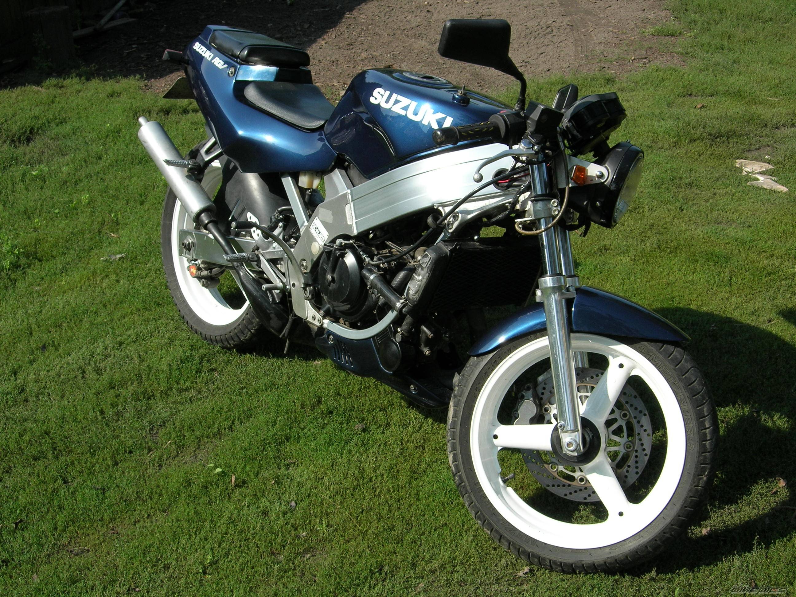 1992 SUZUKI RGV 250 | Picture 440899 motorcycle photo
