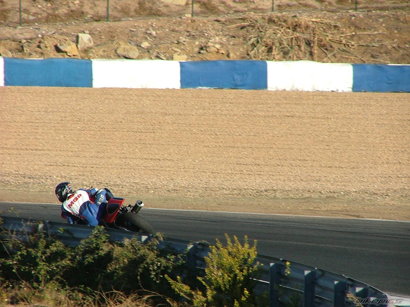 2004 DUCATI UNKNOWEN | Picture 442330 motorcycle photo