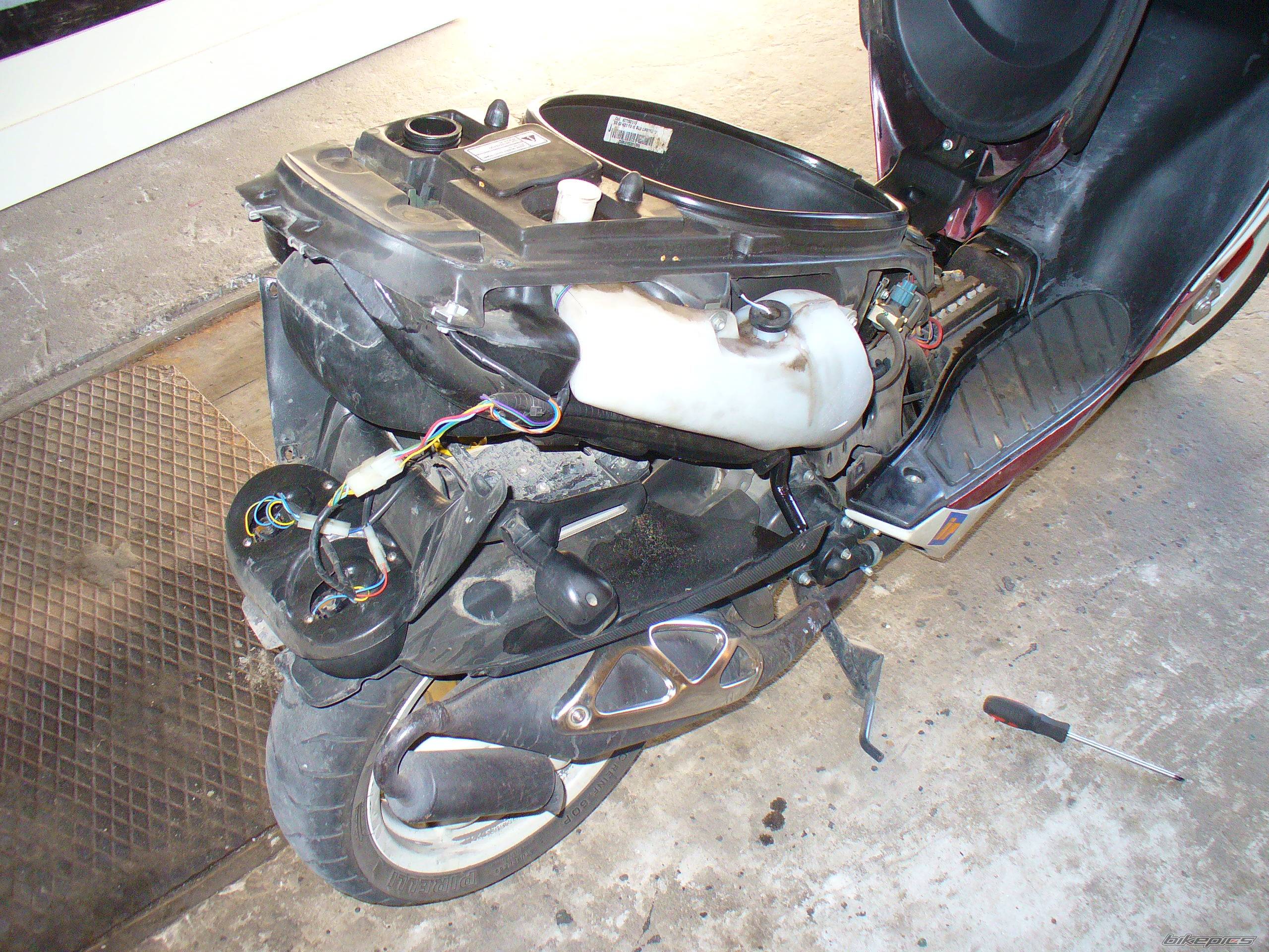 2003 APRILIA SR 50 | Picture 443254 motorcycle photo