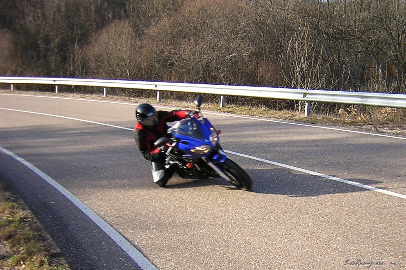 2003 YAMAHA FZS 600 FAZER | Picture 445657 motorcycle photo