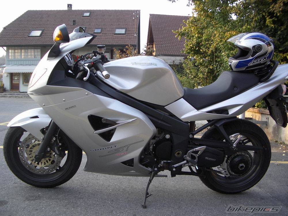 2005 TRIUMPH SPRINT ST | Picture 448591 motorcycle photo