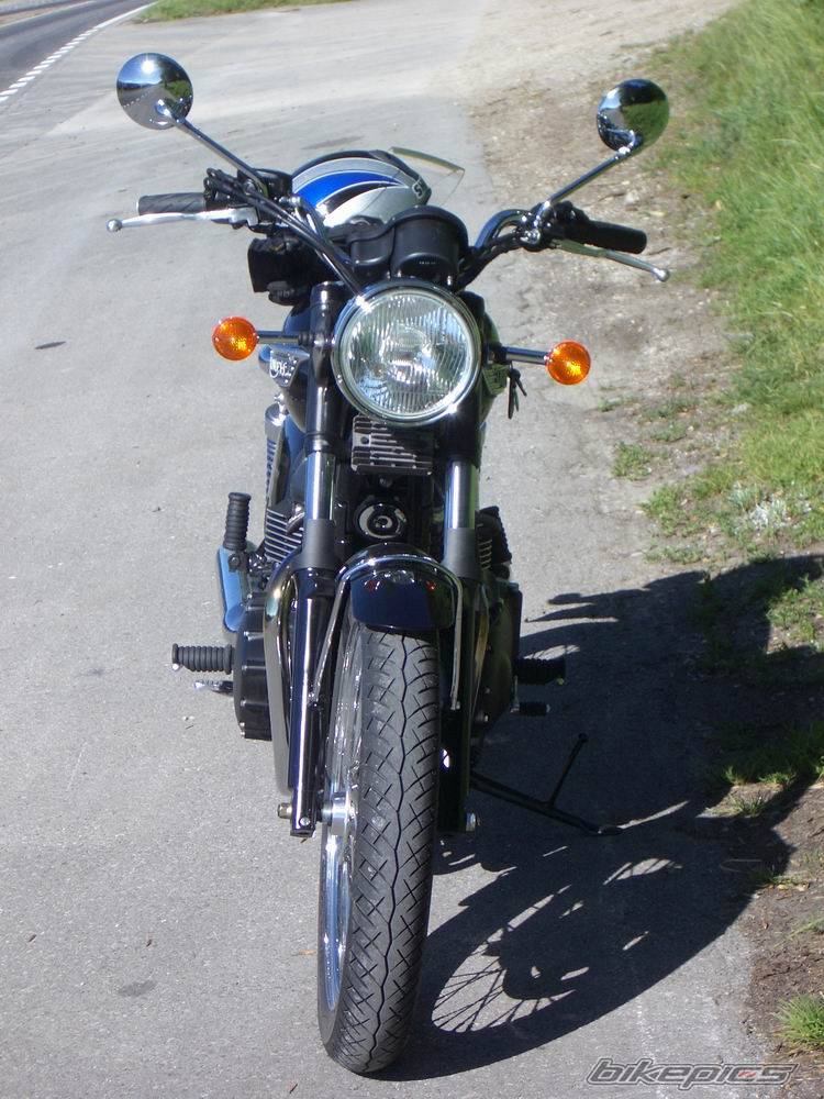 2004 TRIUMPH BONNEVILLE | Picture 448677 motorcycle photo