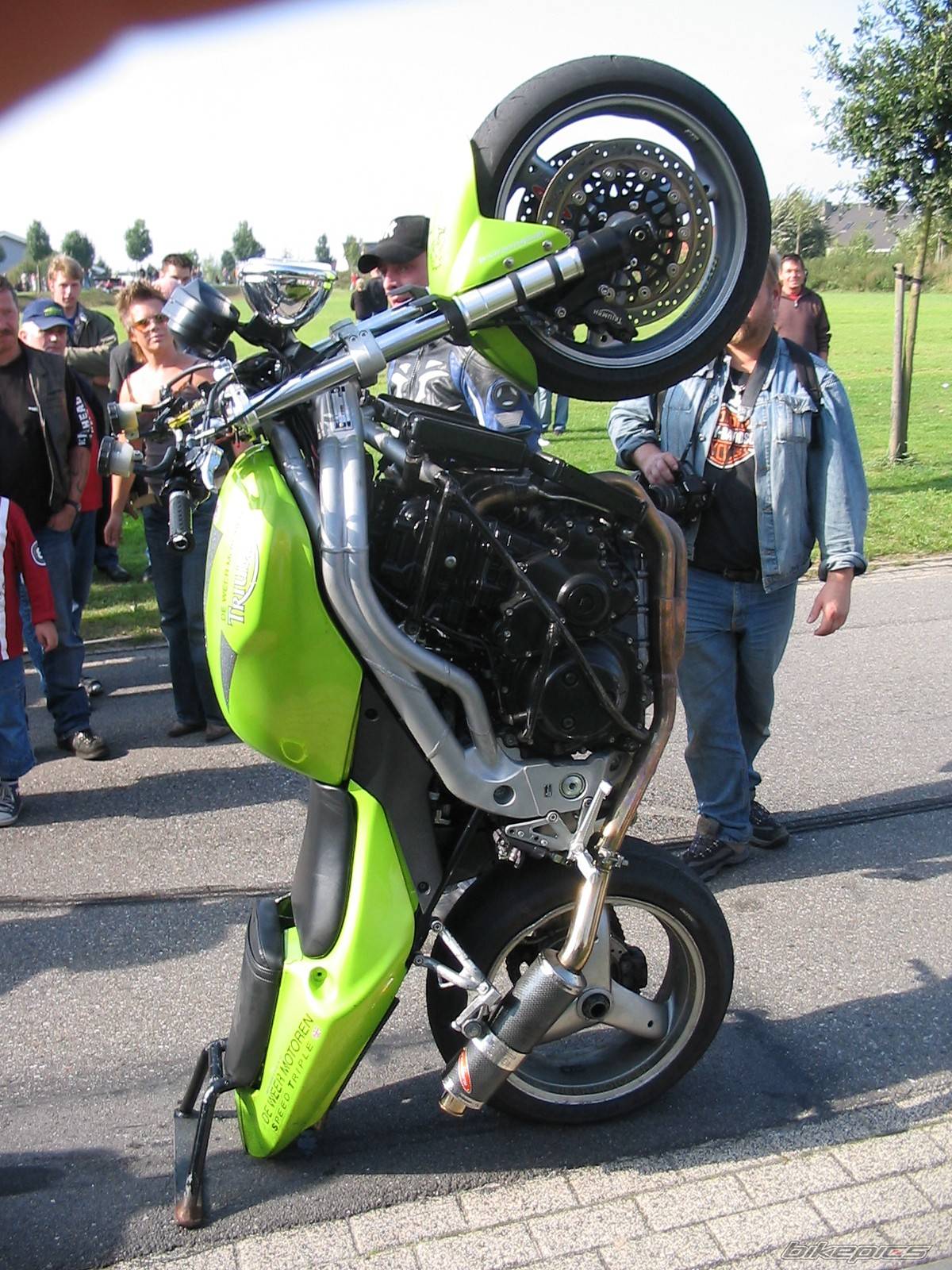 2002 TRIUMPH SPEED TRIPLE | Picture 448784 motorcycle photo