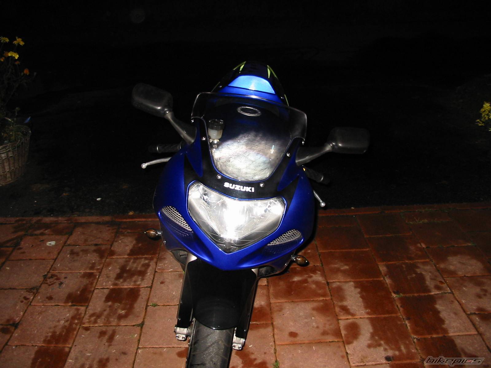 2001 SUZUKI GSX R 600 | Picture 450115 motorcycle photo