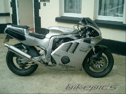 1990 SUZUKI GSX R 400 | Picture 450300 motorcycle photo