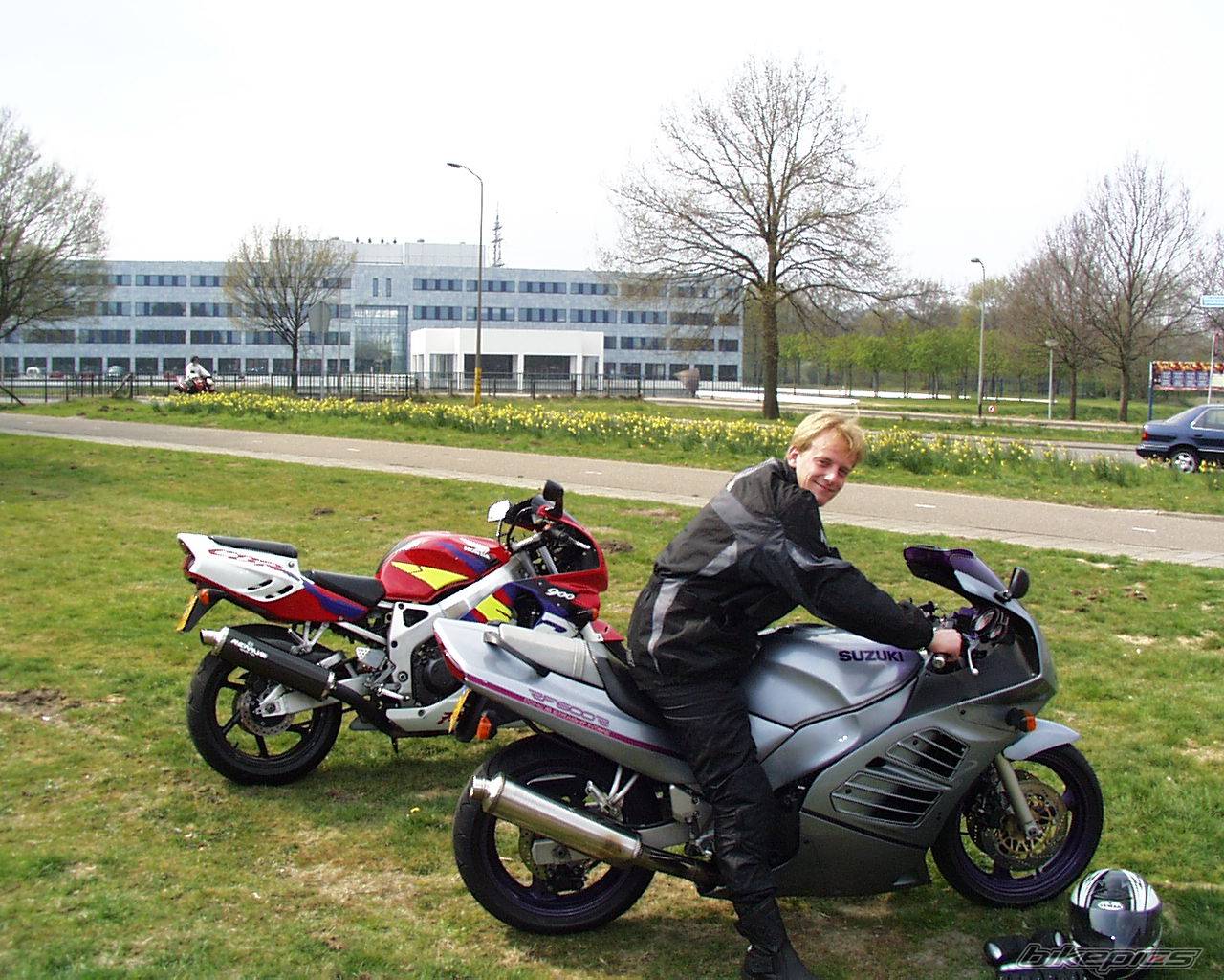 1995 SUZUKI RF 600 | Picture 45385 motorcycle photo