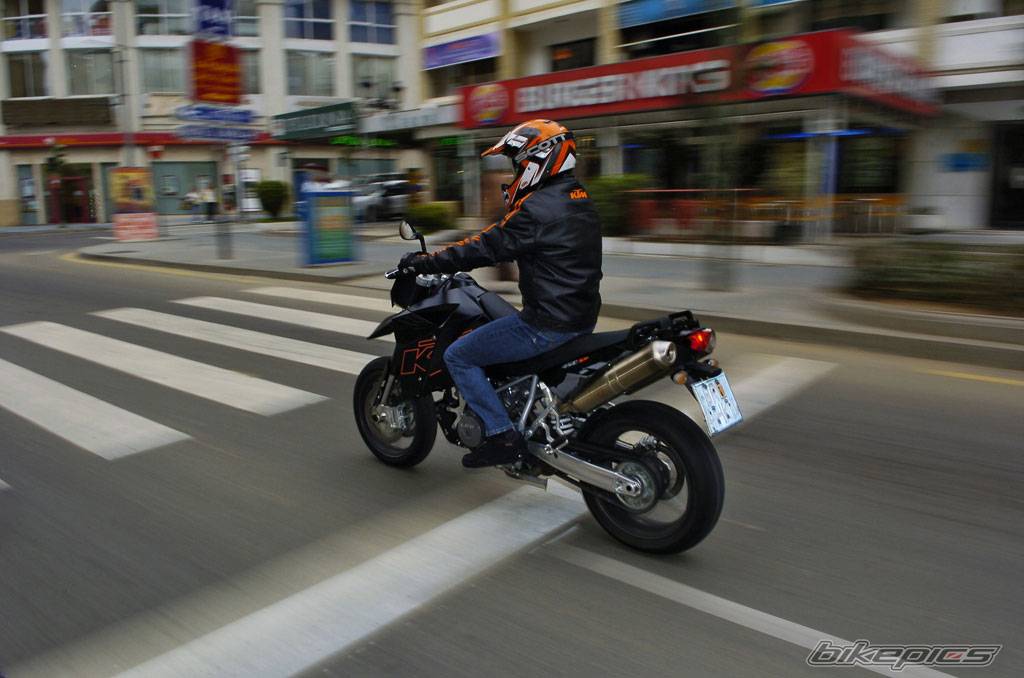 2005 KTM 950 SUPERMOTO | Picture 453988 motorcycle photo