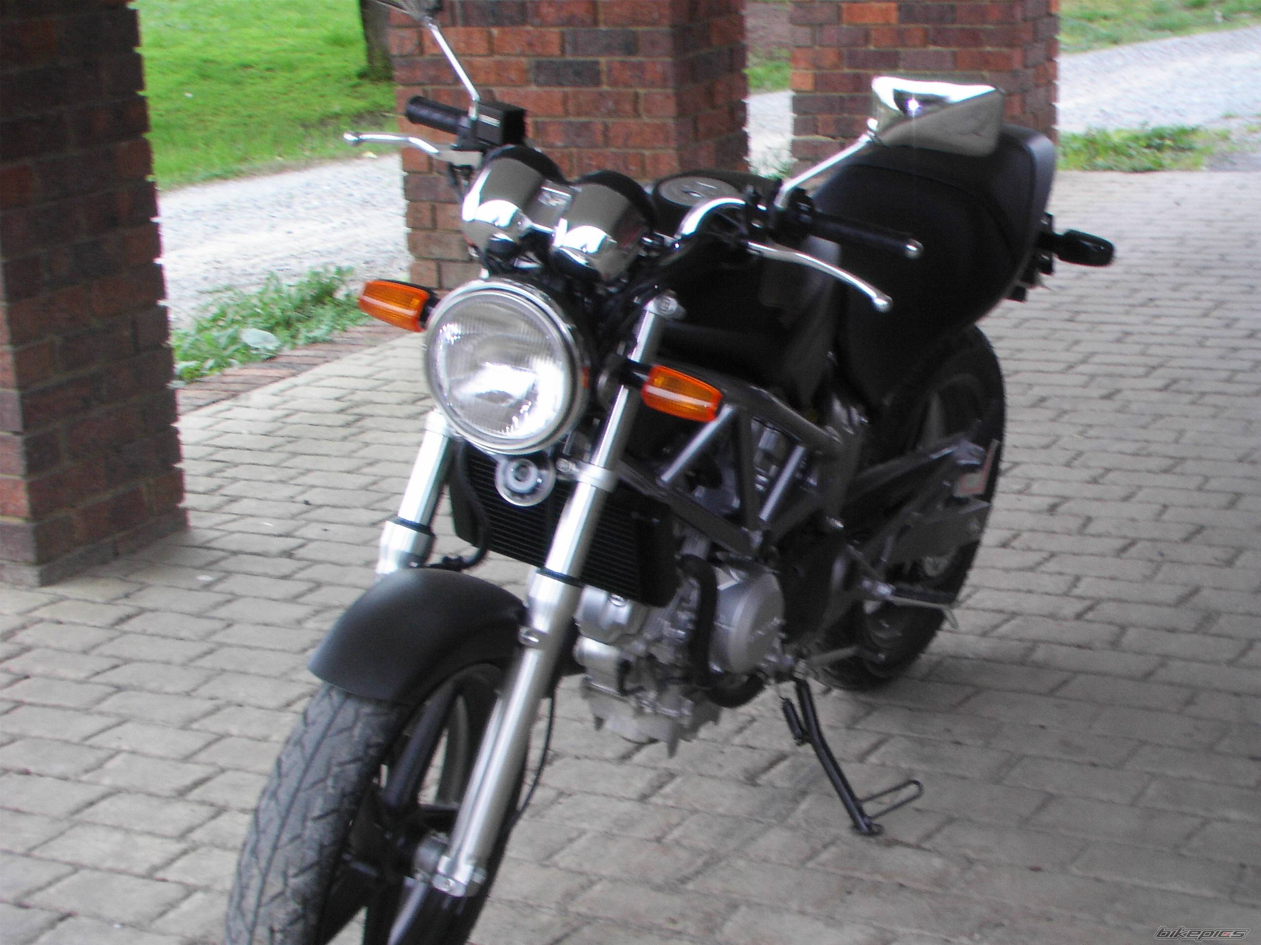 2005 HONDA VTR 250 | Picture 455119 motorcycle photo