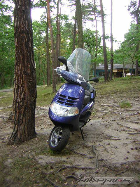 2001 PIAGGIO PIAGGIO SUPER HEXAGON 250 GTX | Picture 460677 motorcycle photo