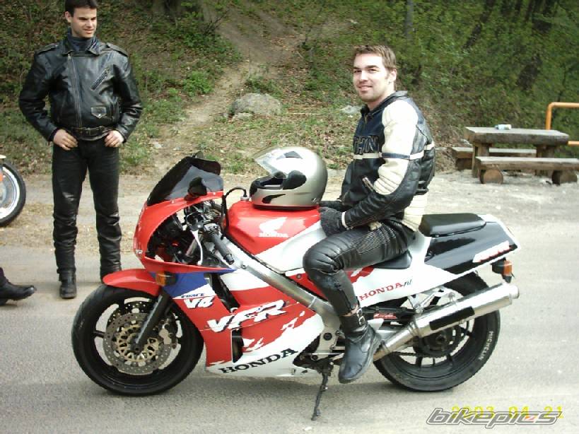 1994 HONDA VFR 400 | Picture 46599 motorcycle photo