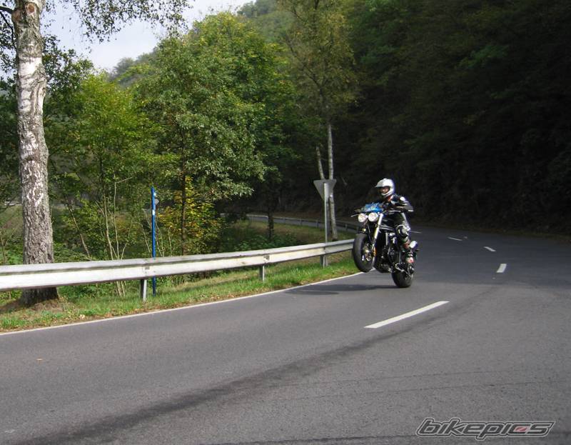 2005 TRIUMPH SPEED TRIPLE | Picture 470964 motorcycle photo