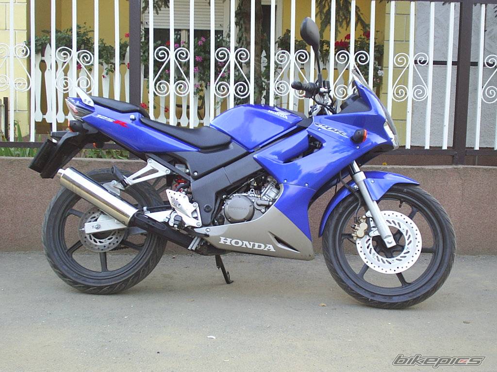 2004 HONDA CBR 125 | Picture 472360 motorcycle photo