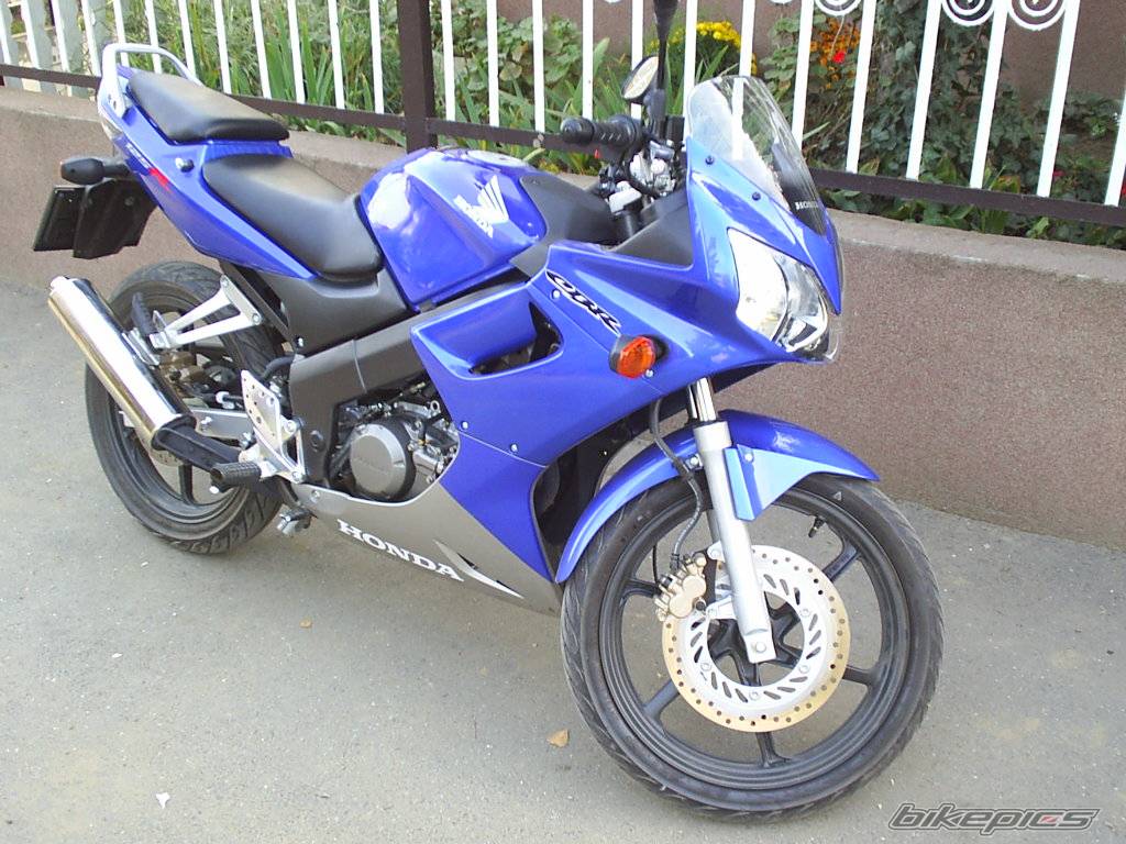 2004 HONDA CBR 125 | Picture 472554 motorcycle photo