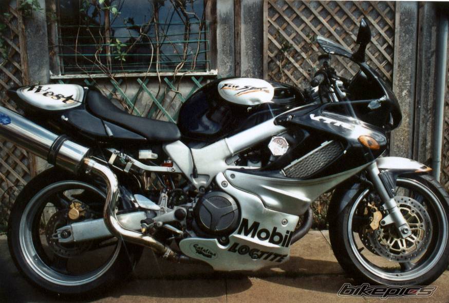 1997 HONDA VTR 1000 | Picture 474287 motorcycle photo