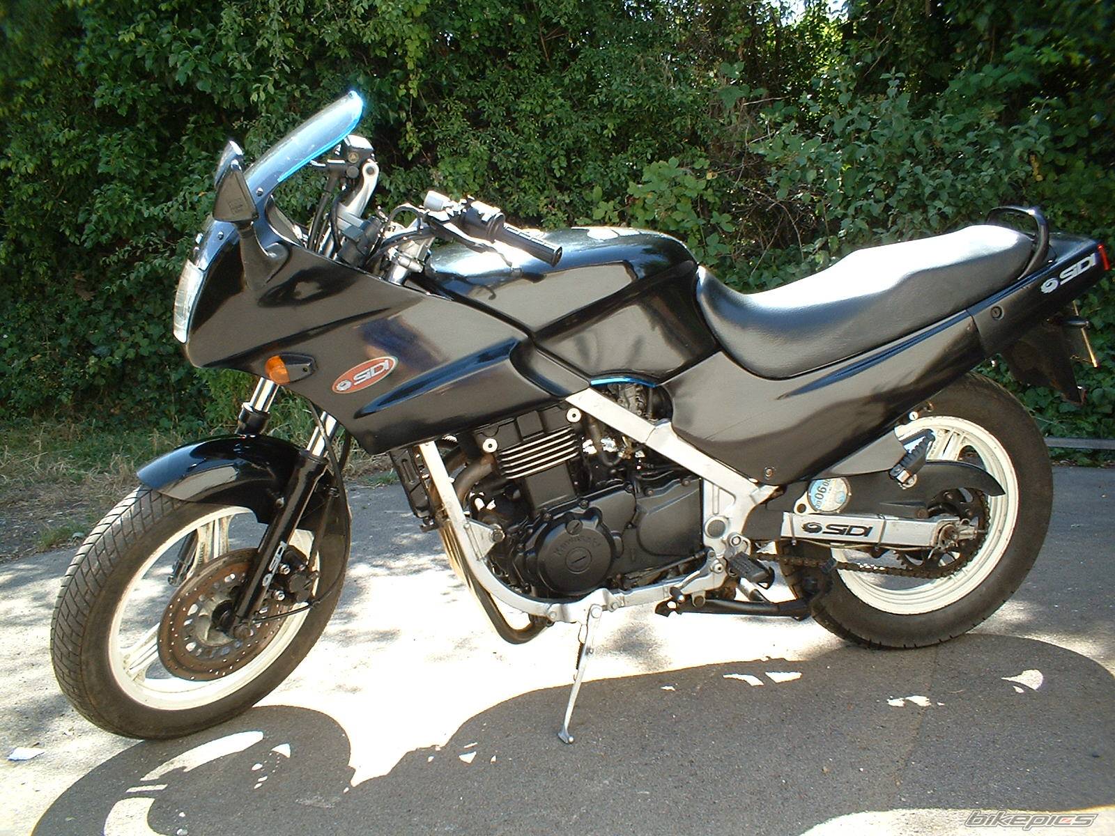 1990 KAWASAKI GPZ 500 | Picture 475169 motorcycle photo