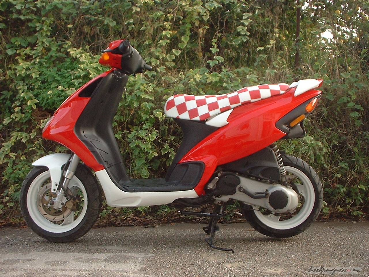 2000 PIAGGIO NRG | Picture 475243 motorcycle photo