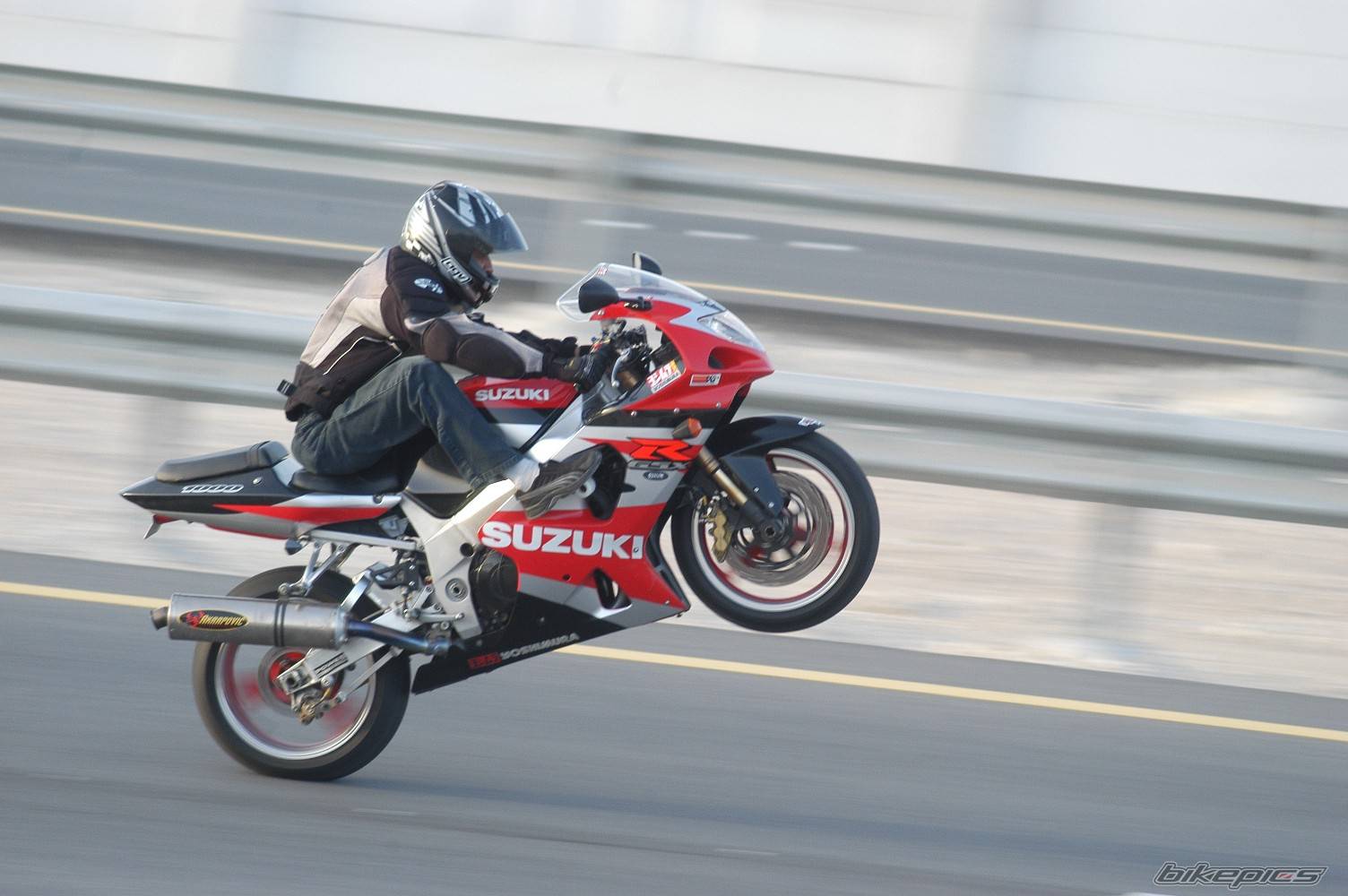 2002 SUZUKI GSX R 1000 | Picture 477309 motorcycle photo