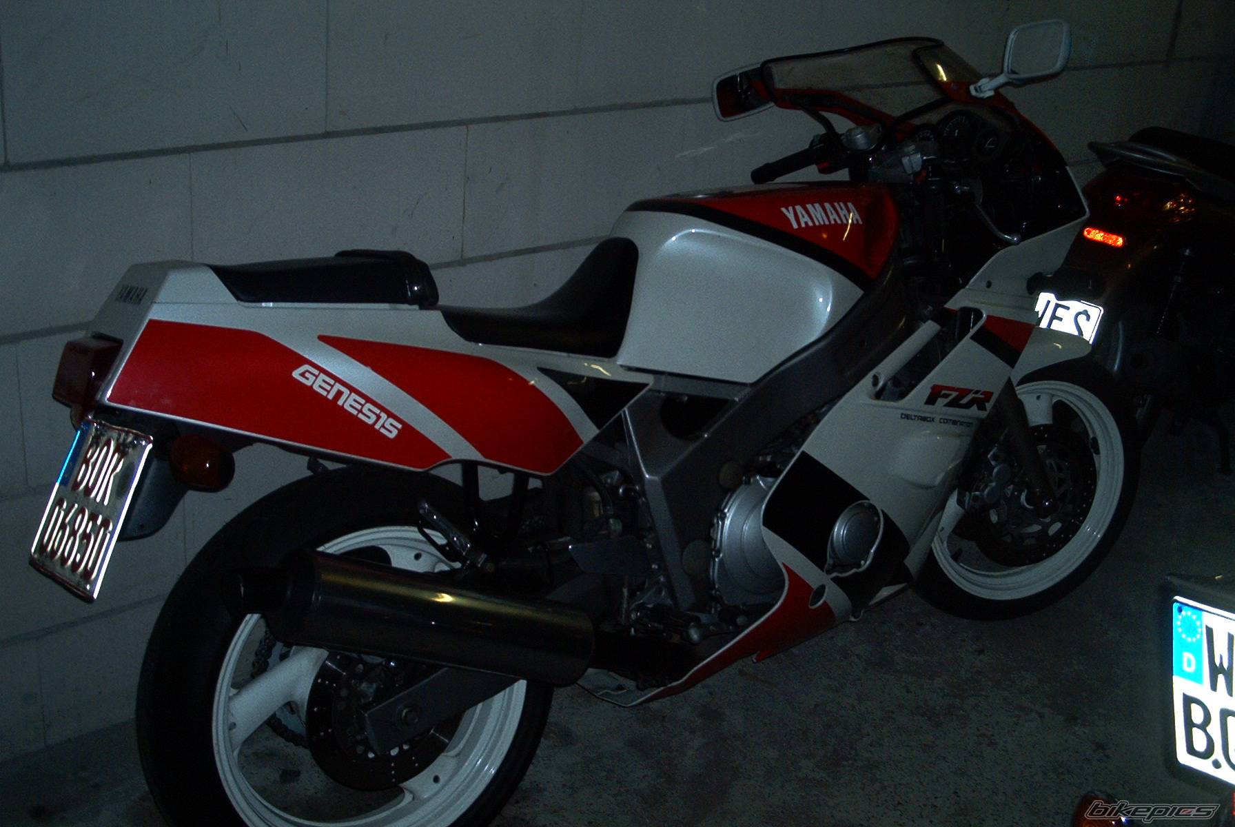 1991 YAMAHA FZR 600 | Picture 482422 motorcycle photo