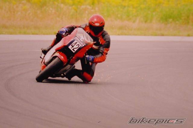 1990 DUCATI 900 SS | Picture 48870 motorcycle photo