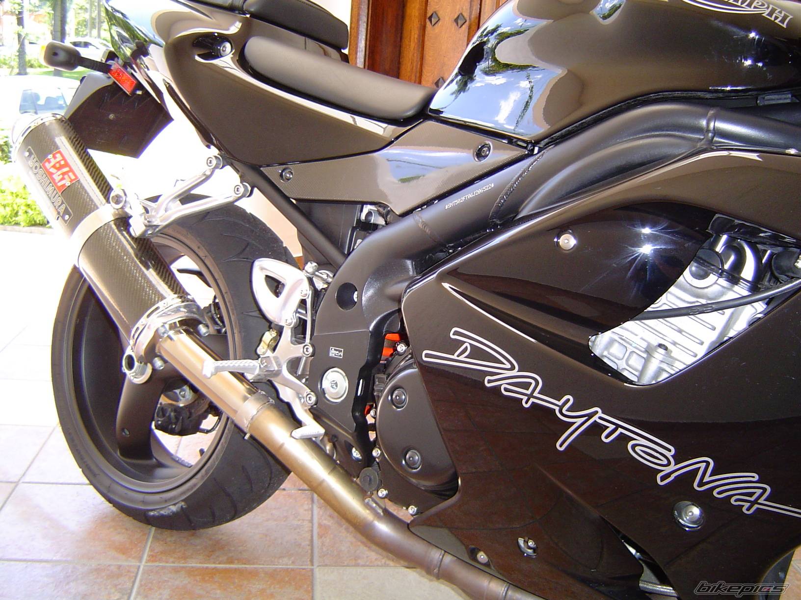 2005 TRIUMPH DAYTONA 955 | Picture 490334 motorcycle photo