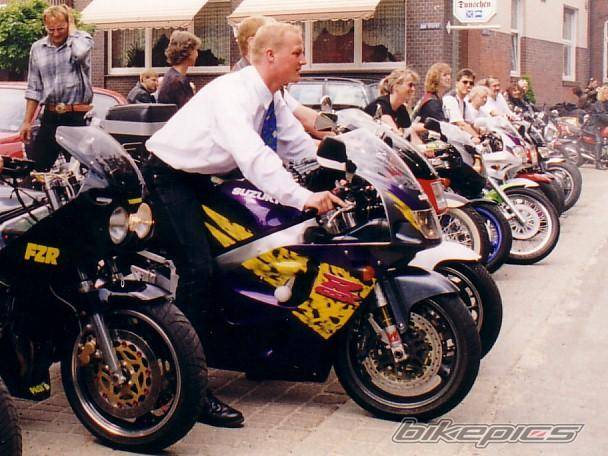 1996 SUZUKI GSX R 750 | Picture 49134 motorcycle photo