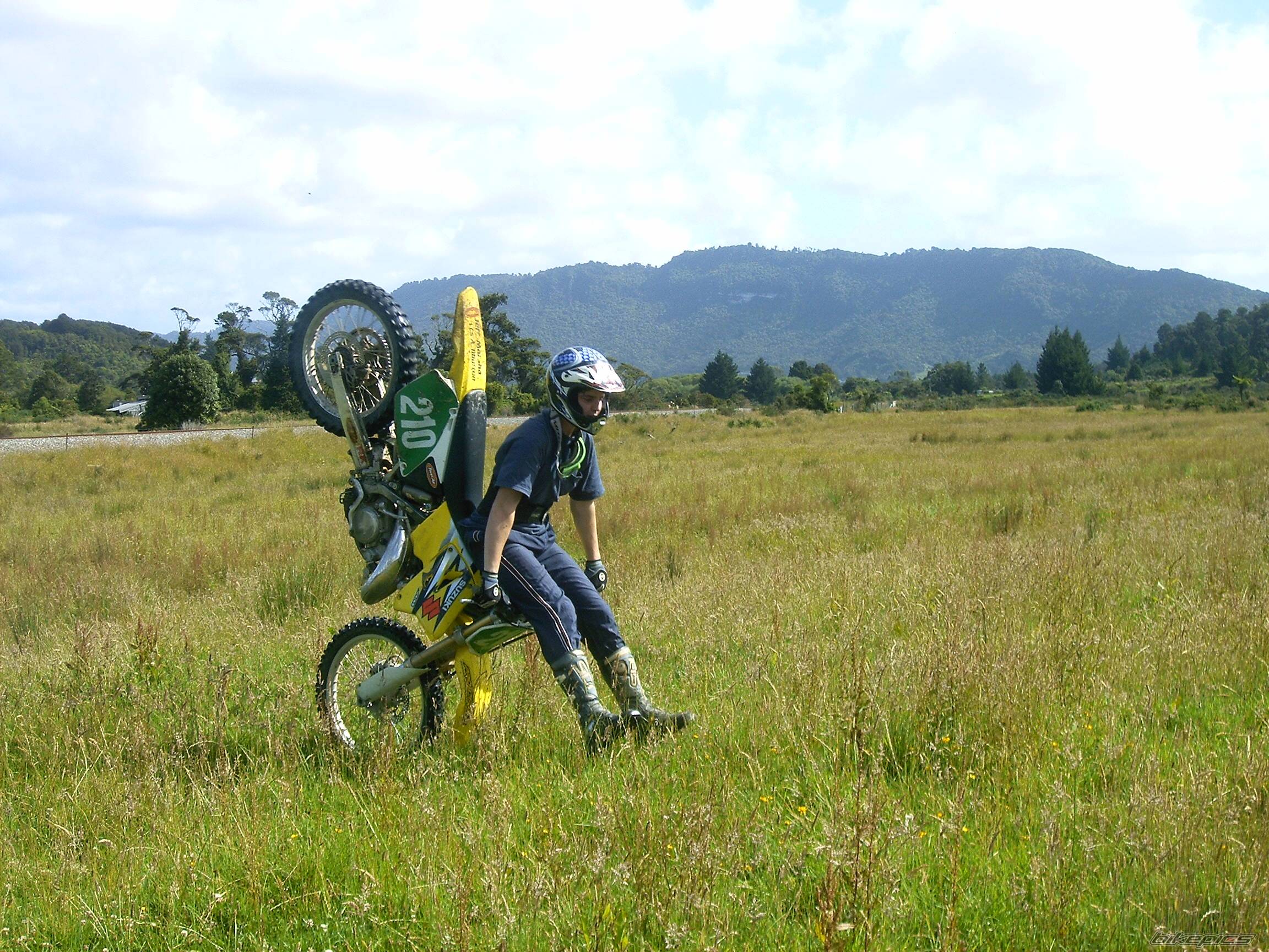 2004 SUZUKI RM 125 | Picture 494094 motorcycle photo