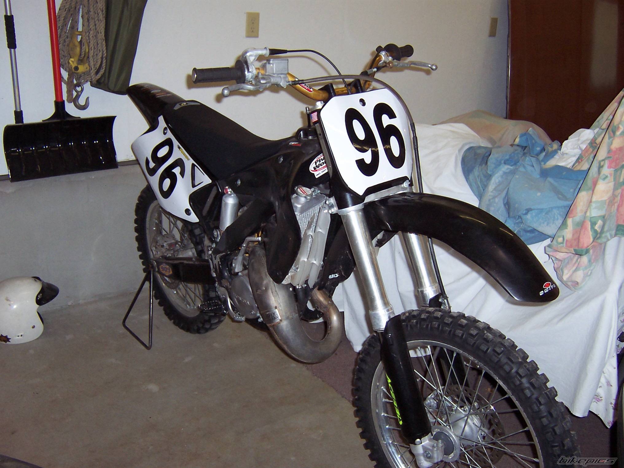 2001 HONDA CR 125 | Picture 494981 motorcycle photo