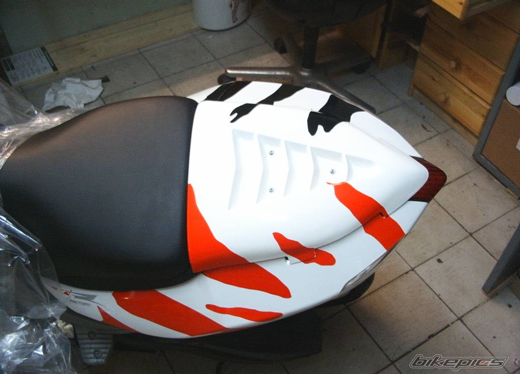 2005 APRILIA SR 50 | Picture 496463 motorcycle photo