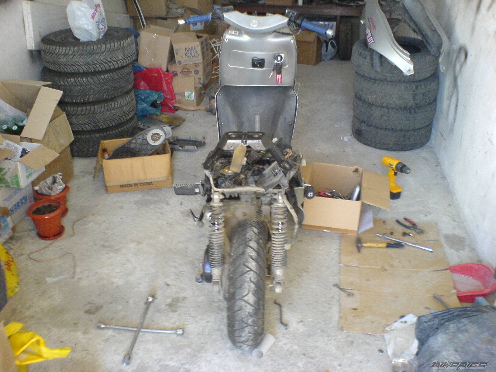 1998 APRILIA LEONARDO 125 | Picture 497678 motorcycle photo