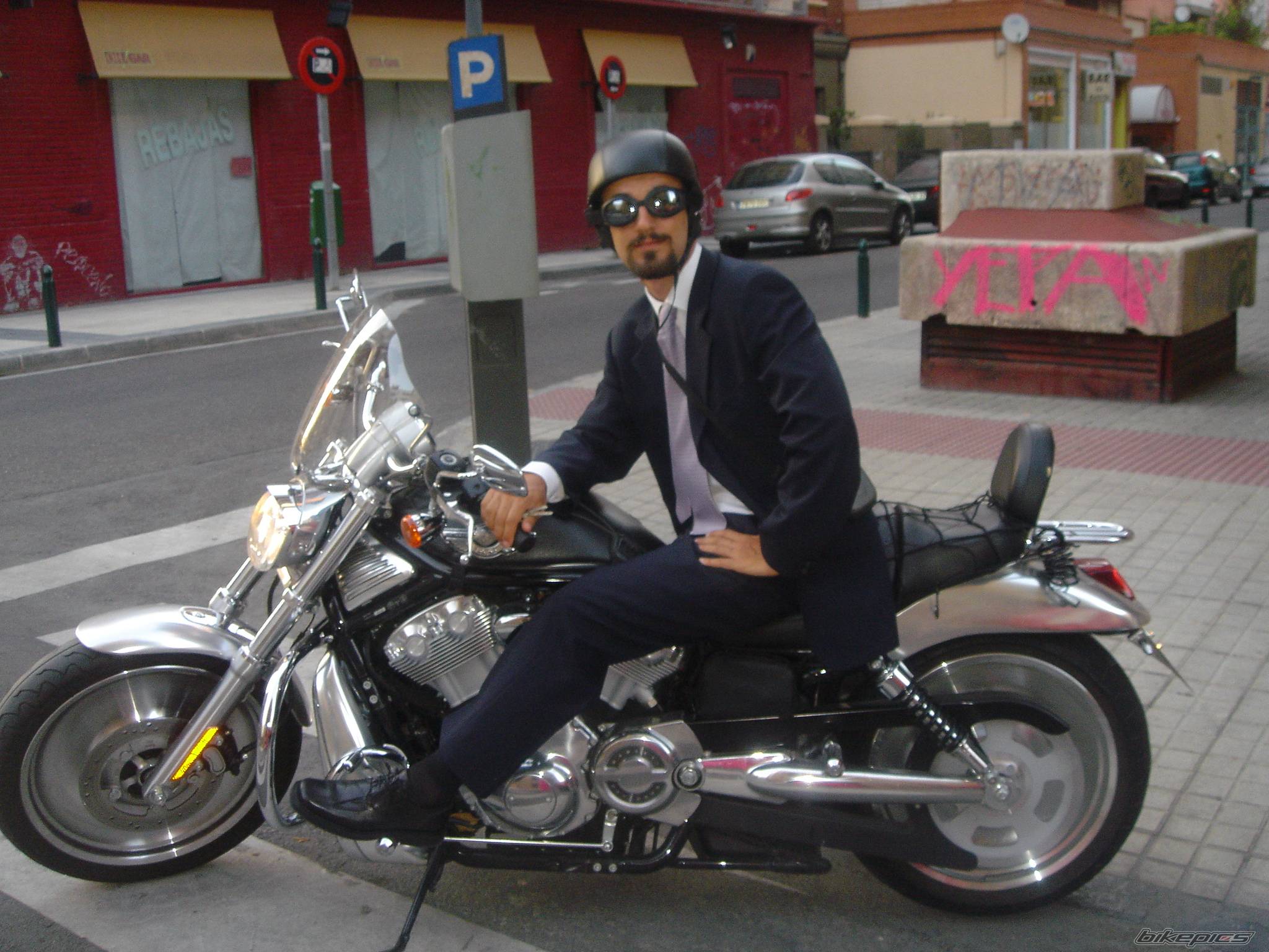 2004 HARLEY DAVIDSON VRSCB | Picture 497910 motorcycle photo