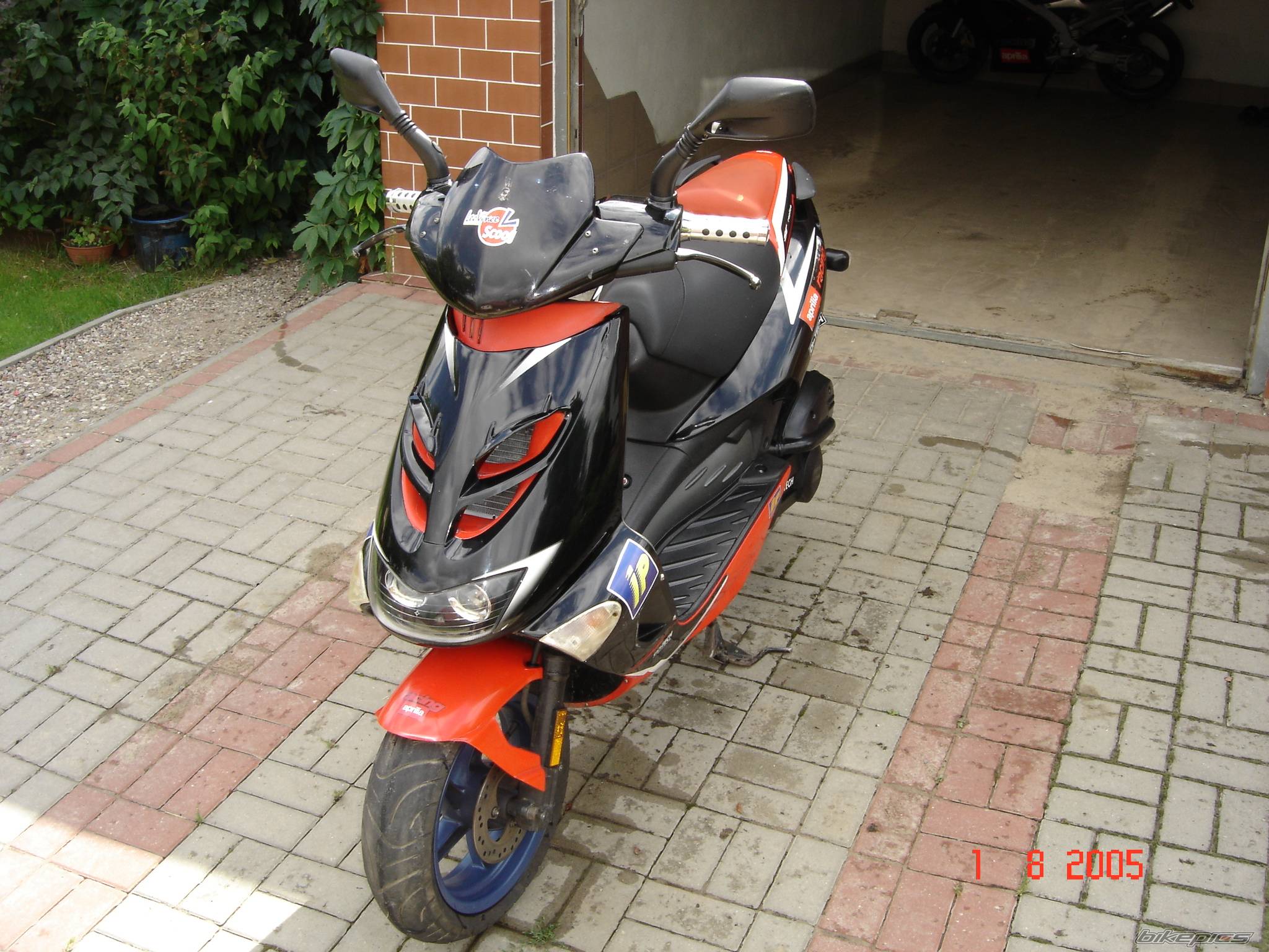 2001 APRILIA SR 50 | Picture 498214 motorcycle photo