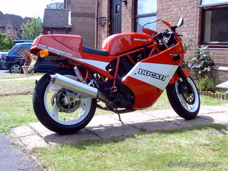 1990 DUCATI 900 SS | Picture 49854 motorcycle photo