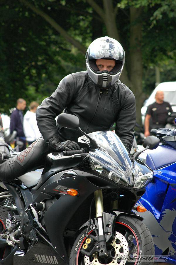 2005 YAMAHA YZF R1 | Picture 499858 motorcycle photo