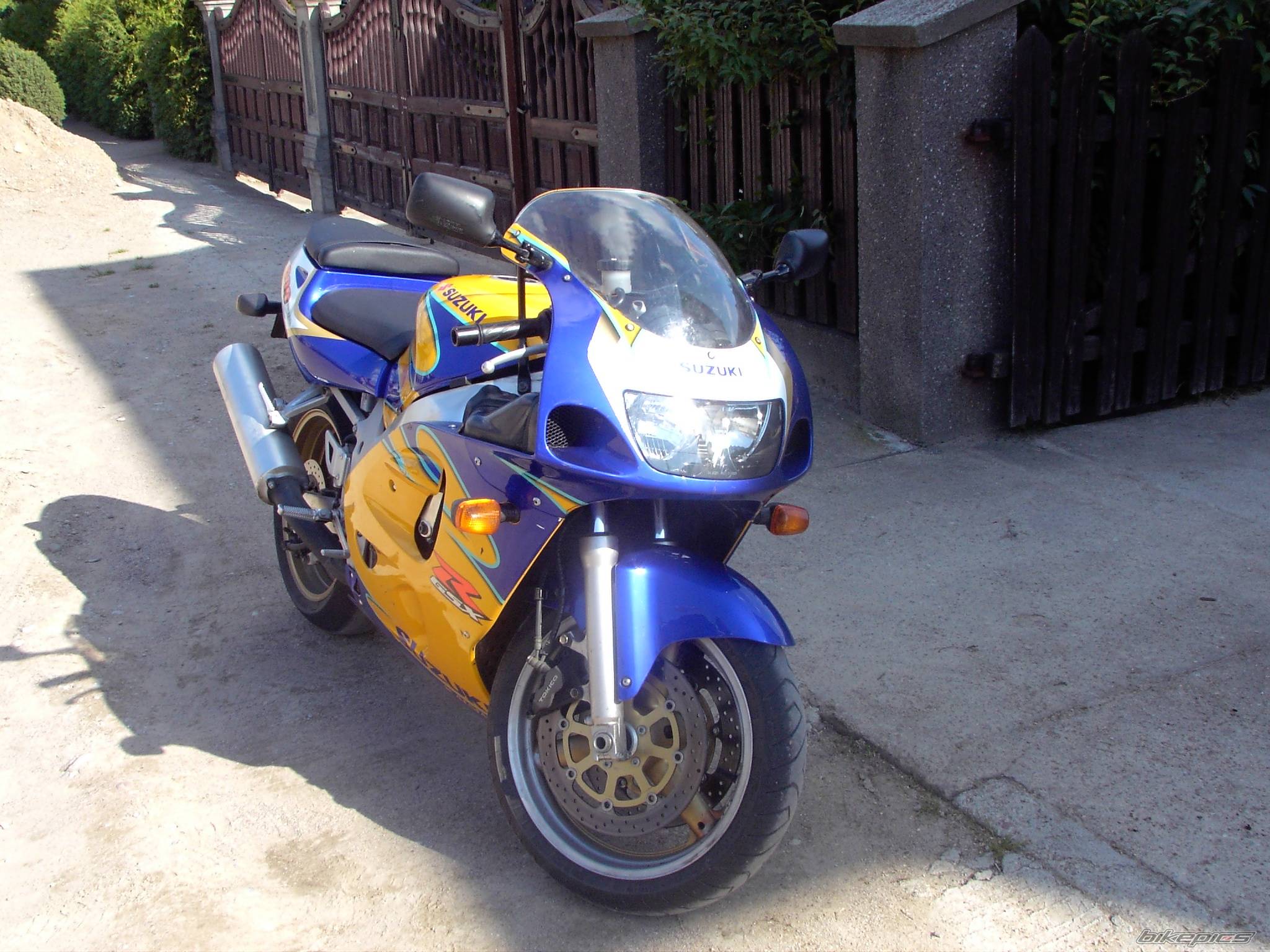 2000 SUZUKI GSX R 600 | Picture 500756 motorcycle photo