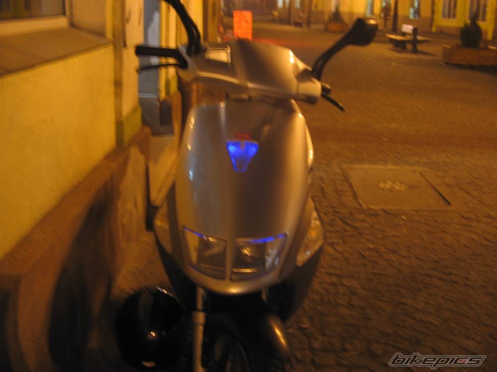 1994 APRILIA SR 50 | Picture 502210 motorcycle photo