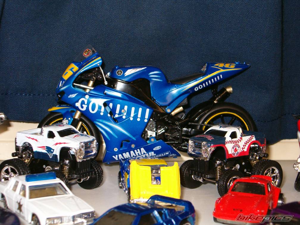 2001 YAMAHA YZF R1 | Picture 502219 motorcycle photo
