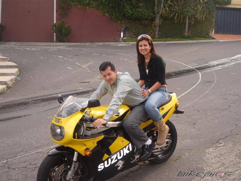 1992 SUZUKI GSX R 600 | Picture 502858 motorcycle photo