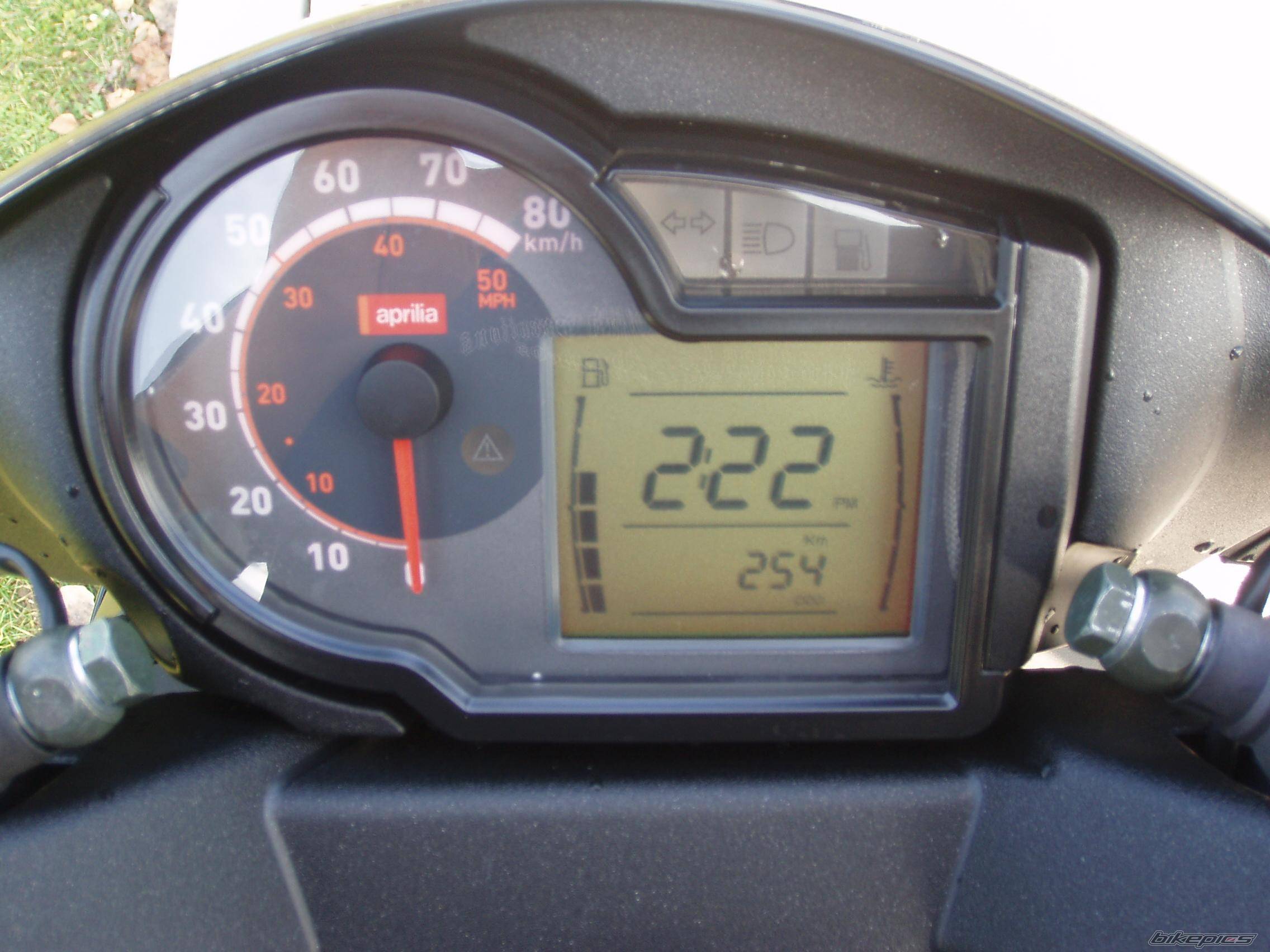 2006 APRILIA SR 50 | Picture 505600 motorcycle photo