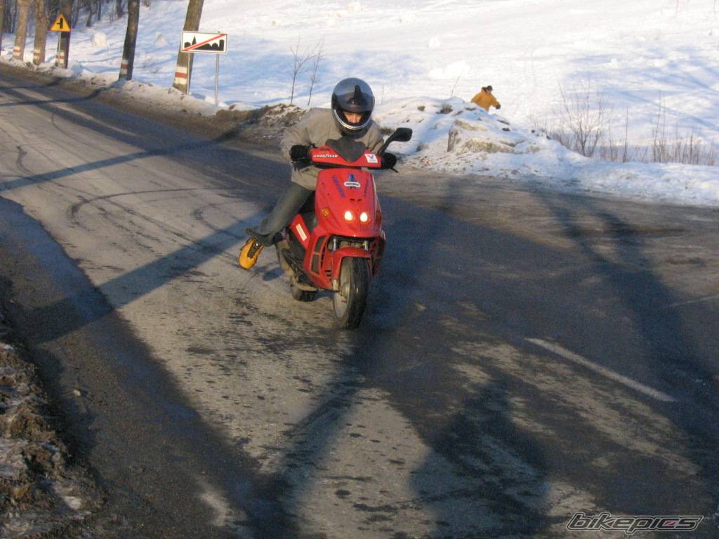 2000 MALAGUTI PHANTOM 50 F12 | Picture 511212 motorcycle photo