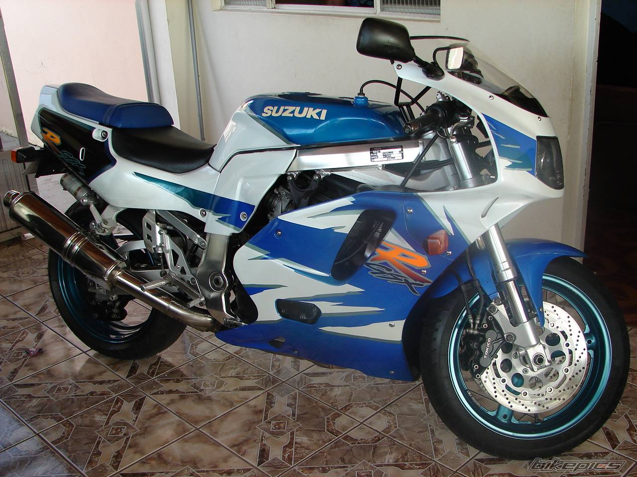 1995 SUZUKI GSX R 750 | Picture 520153 motorcycle photo