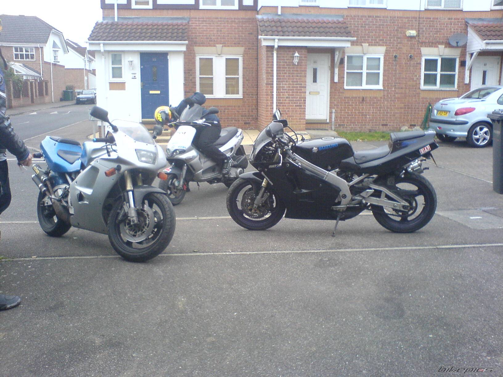 1996 SUZUKI RGV 250 | Picture 523014 motorcycle photo