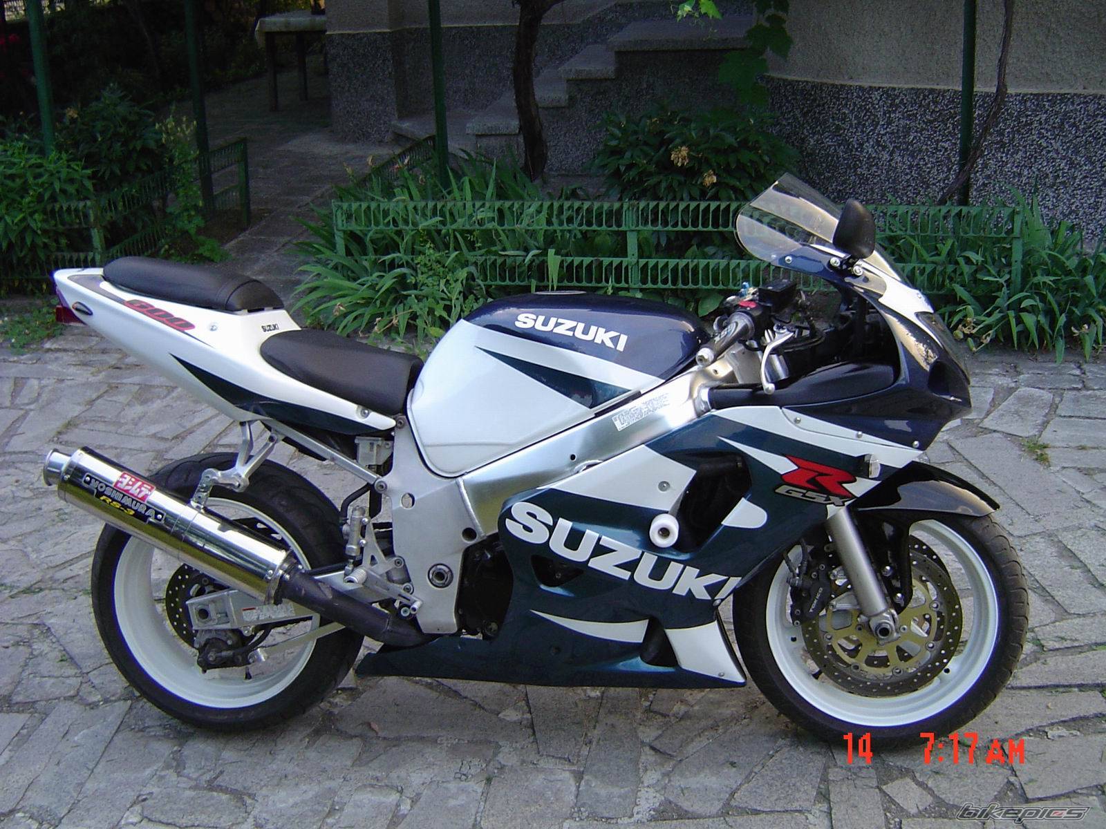 2001 SUZUKI GSX R 600 | Picture 52484 motorcycle photo
