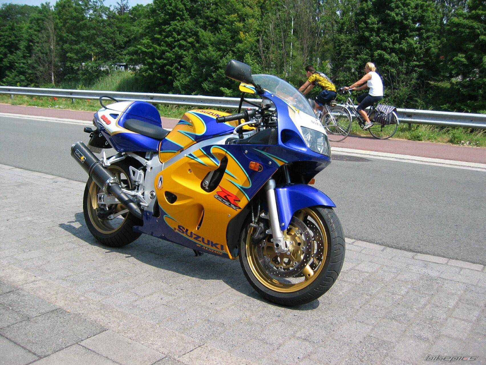 2000 SUZUKI GSX R 600 | Picture 52646 motorcycle photo