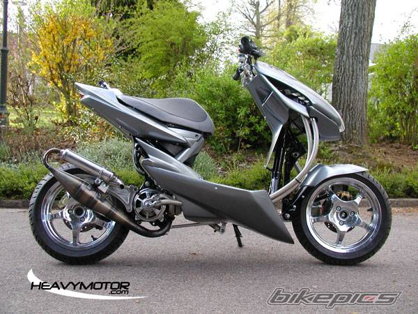 2005 YAMAHA AEROX 50 | Picture 528055 motorcycle photo