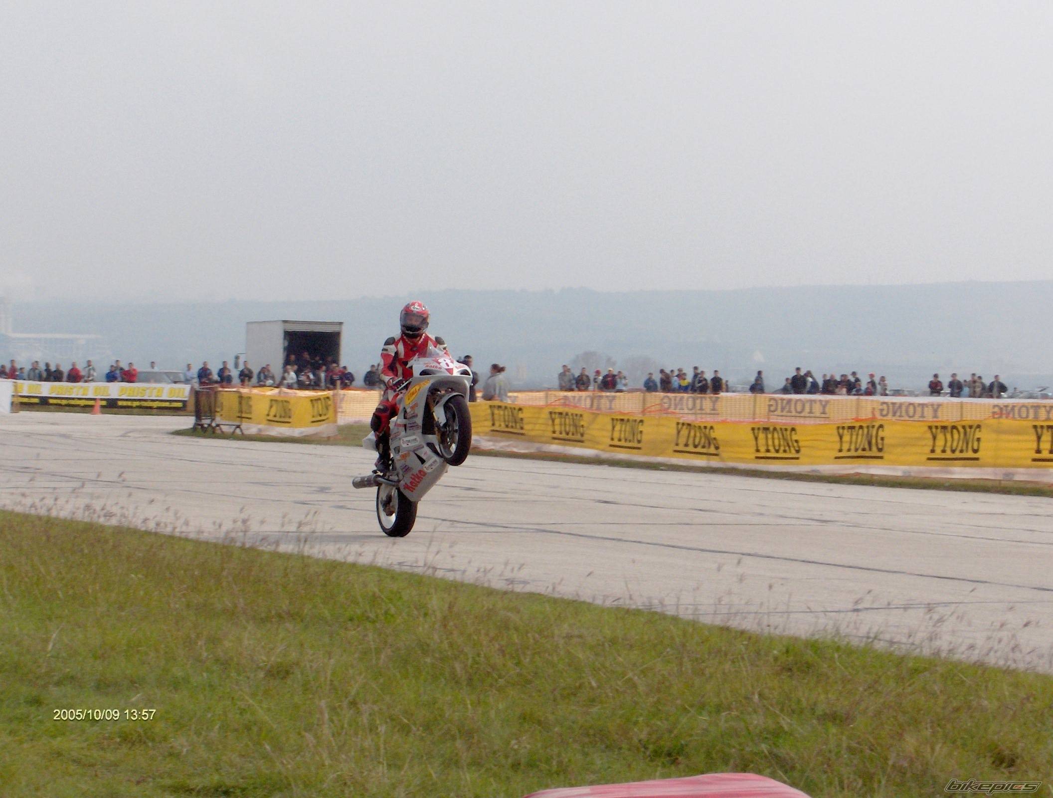 2002 SUZUKI GSX R 1000 | Picture 528453 motorcycle photo