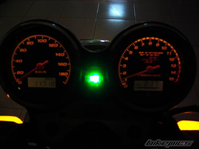 2002 HONDA CB 400 | Picture 528618 motorcycle photo