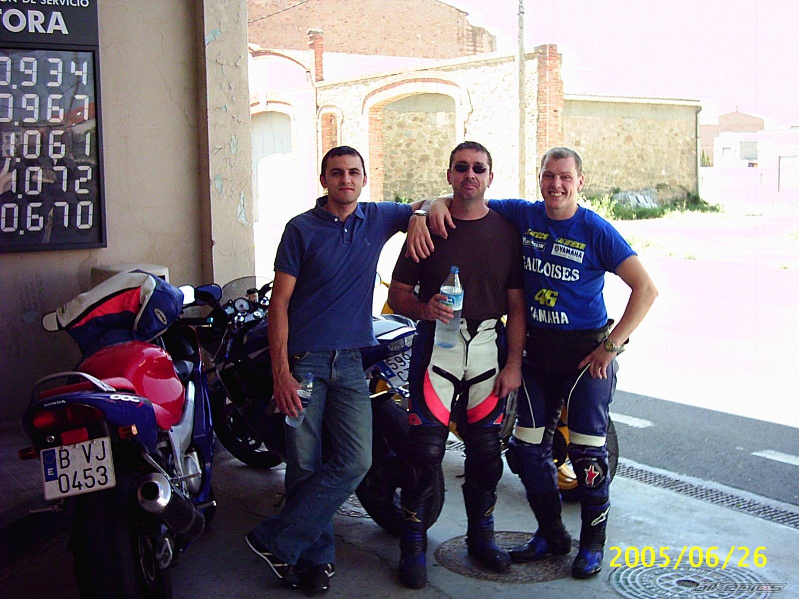2004 YAMAHA YZF R6 | Picture 528765 motorcycle photo