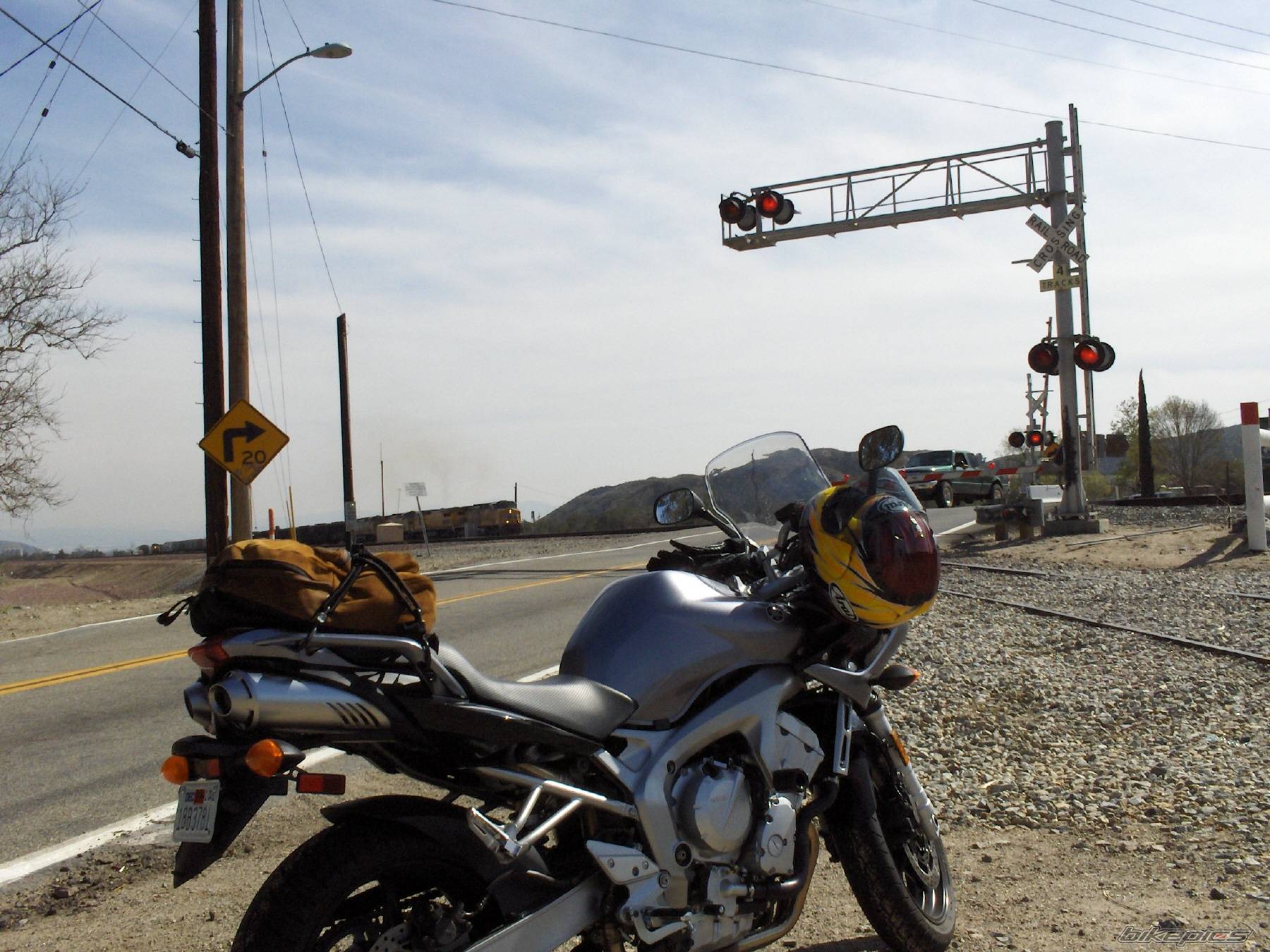 2005 YAMAHA FZ6 FAZER | Picture 530023 motorcycle photo